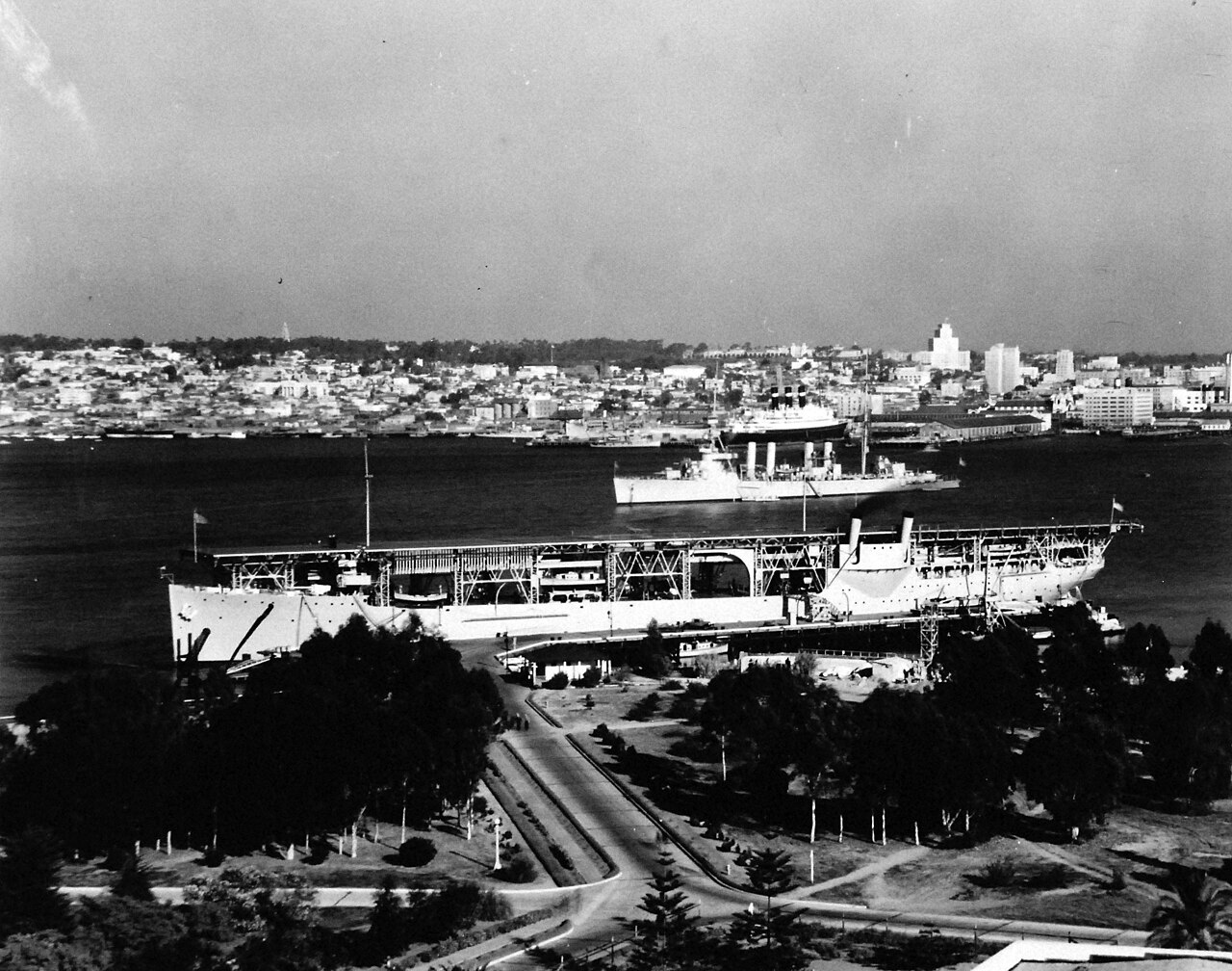 80-G-185892 (23926378045).jpg